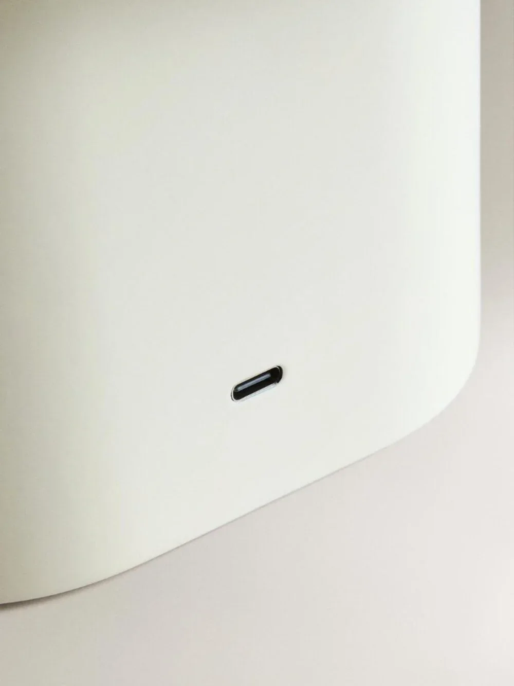 Zara CORDLESS IRON TABLE LAMP